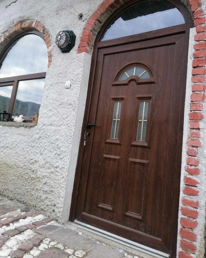 Лилянината Къща Villa Kalofer Bagian luar foto