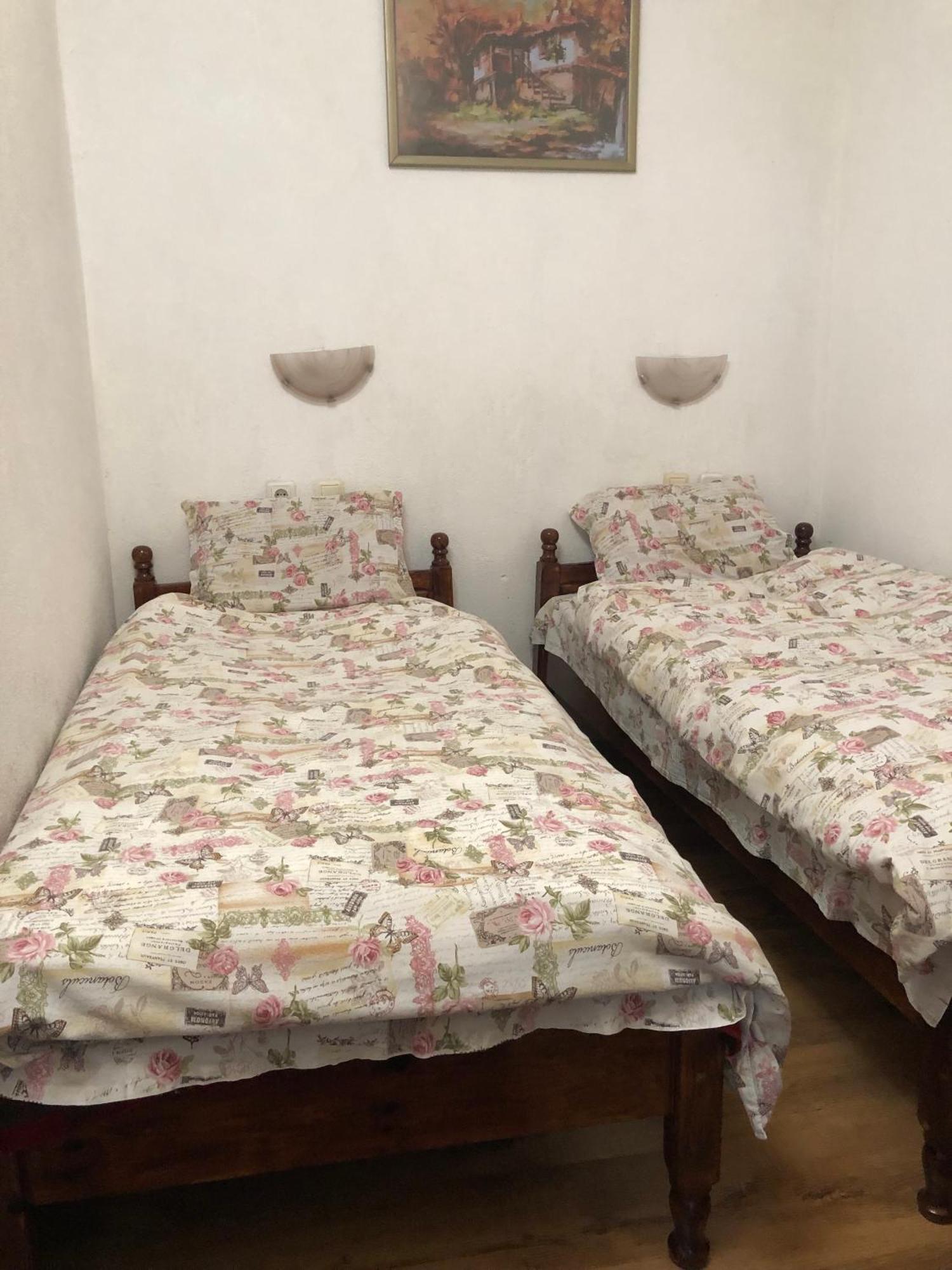 Лилянината Къща Villa Kalofer Bagian luar foto